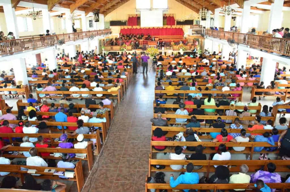 Large congregation